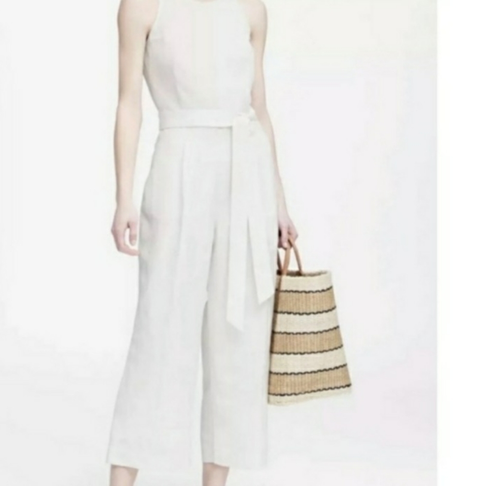 Banana Republic off white jumpsuit linen-look size 6